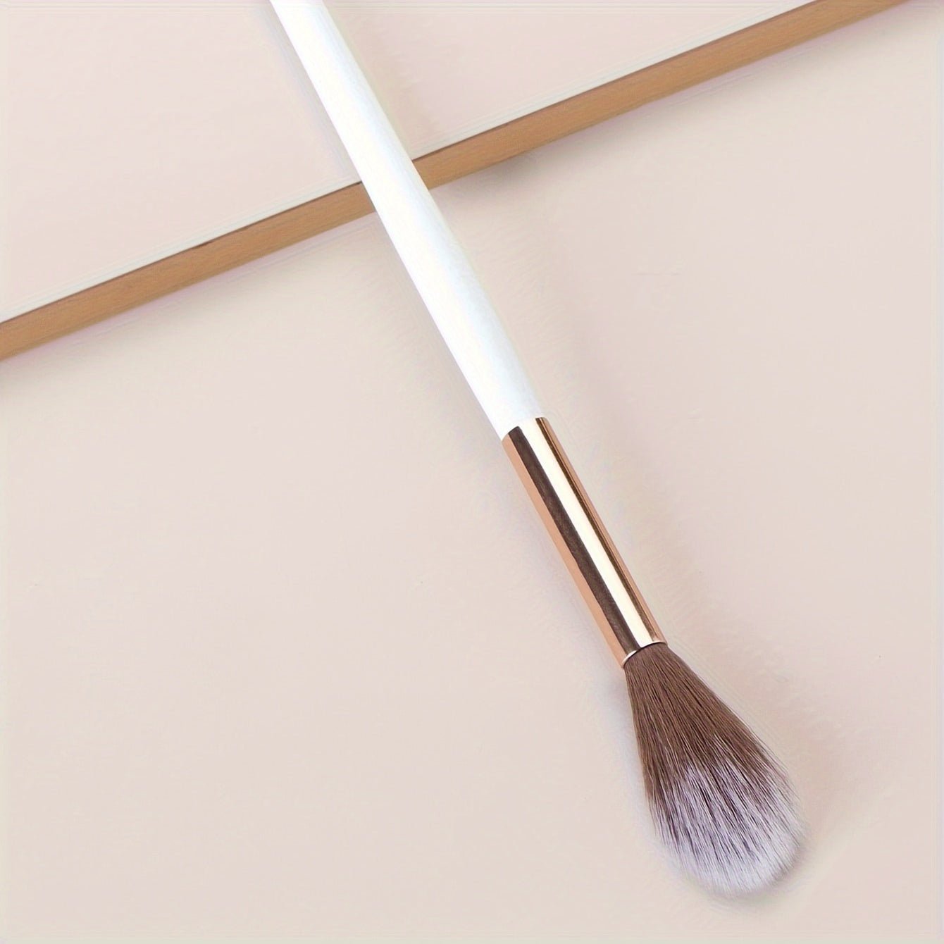 Radiance Revealed Series: Exclusive Tapered Highlighter Brush - Image 3