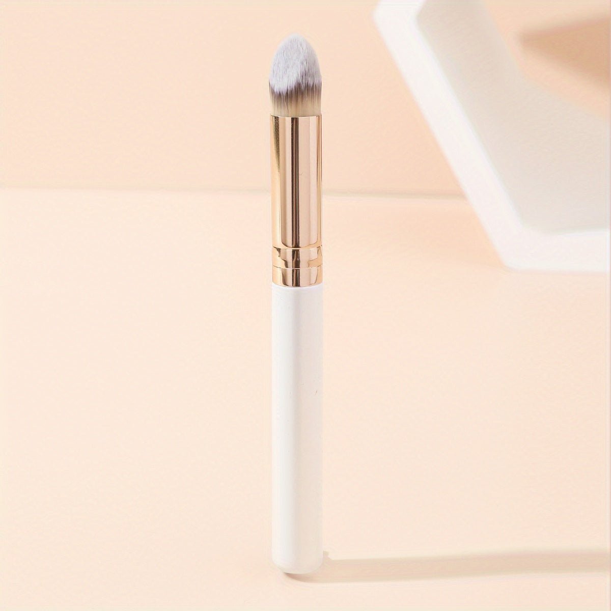 Angled Concealer Brush — Precision Tip for Spot Concealing, Contouring & Highlighting - Image 6