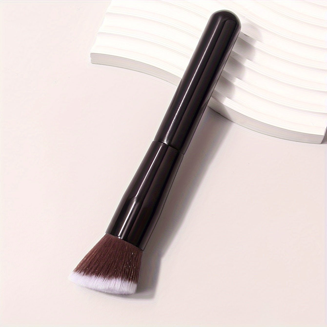 Black Angled Contour Brush - Soft Bristles for Blush, Powder, and Multifunctional Makeup - Image 2