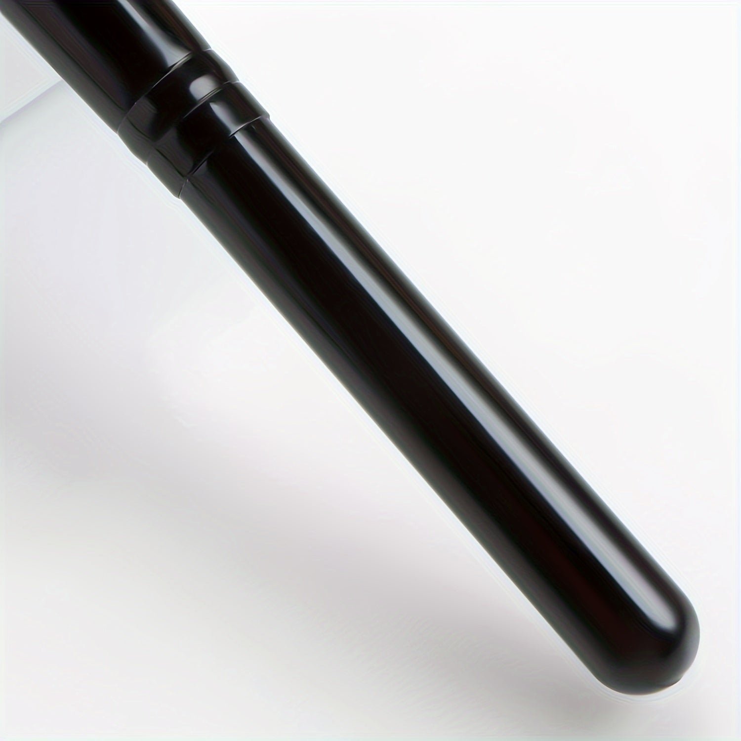 Wooden Handle Nylon Bristle Blush Brush - Soft, Gentle, Reusable - Image 6